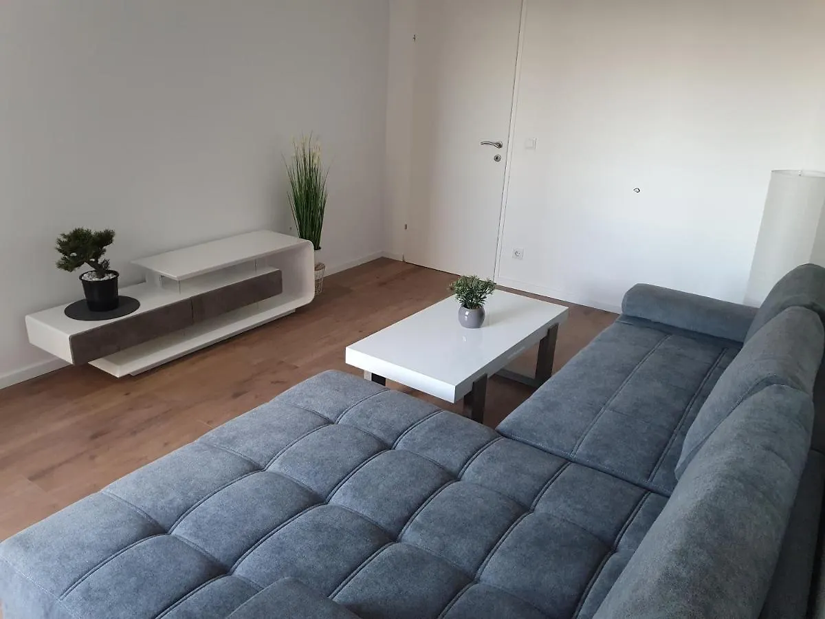 Smarte Dachgeschosswohnung Mit 2 Terrassen Direkt Am Hauptbahnhof Vienna