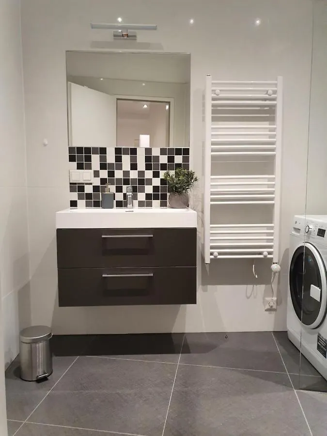 Smarte Dachgeschosswohnung Mit 2 Terrassen Direkt Am Hauptbahnhof Vienna Apartment
